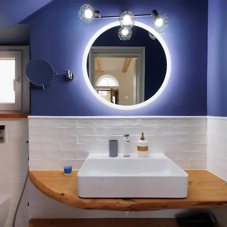 N.riccio * Sokrákion